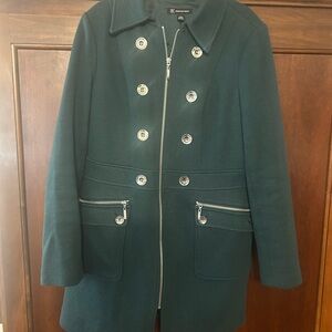 Dark Green Double-Breasted Women's Coat with Zipper Pockets